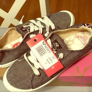 Roxy Women’s Bayshore Slip on Shoe Sneaker, Size 9